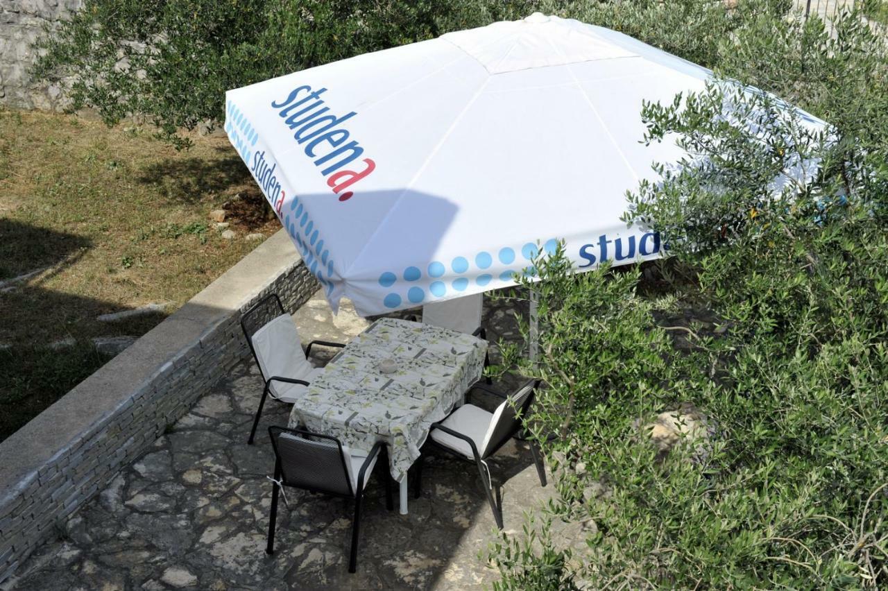 Apartman Branka Корнич Экстерьер фото